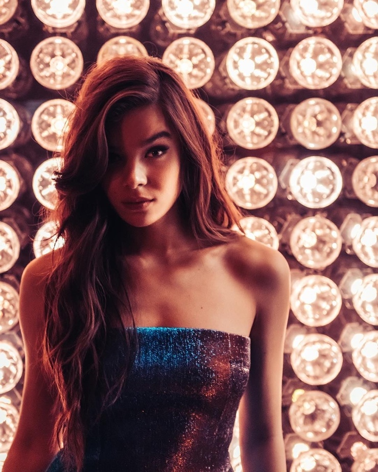 Hailee Steinfeld