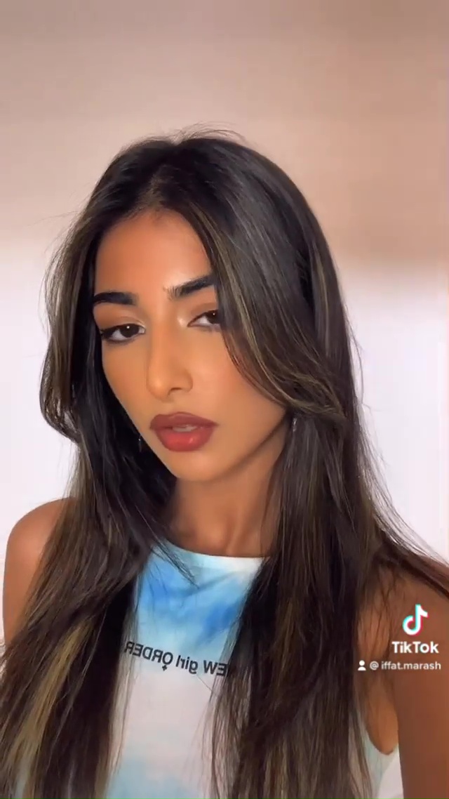 Iffat Marashi