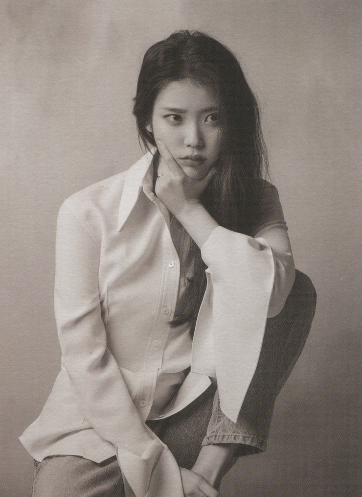 IU