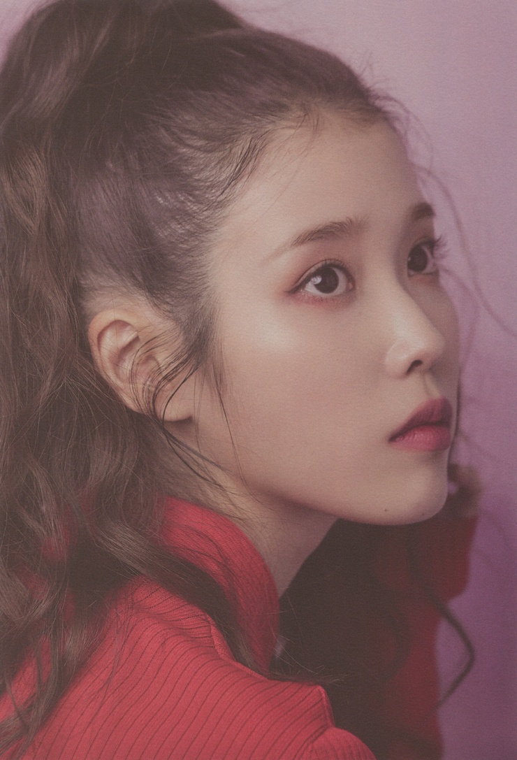 IU