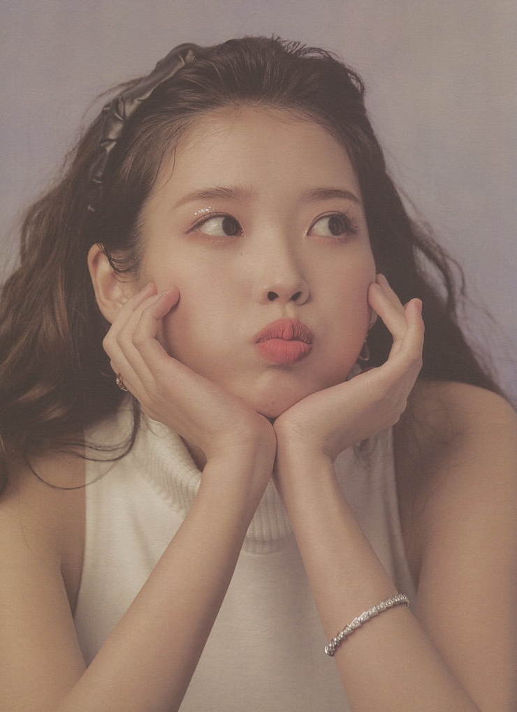 IU