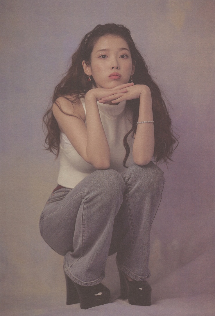 IU