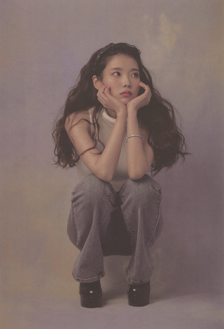 IU