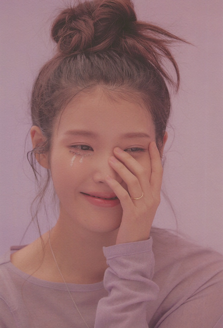 IU