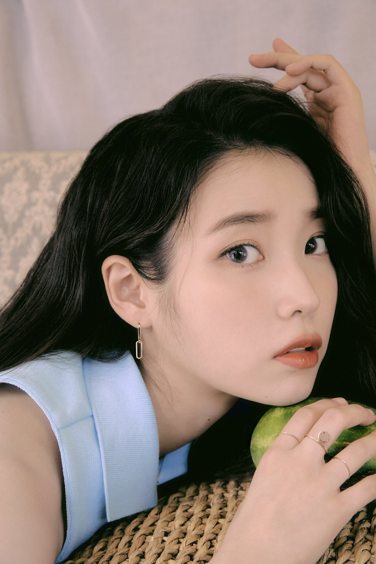 IU IU
