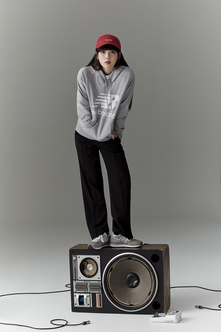 IU
