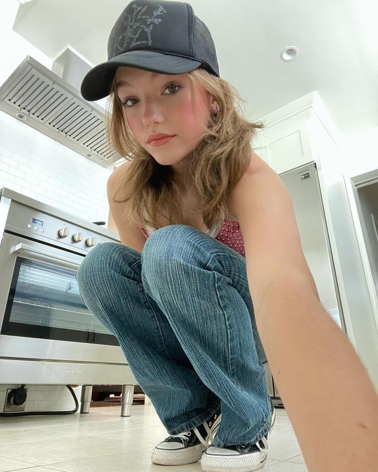 Jayden Bartels Jayden Bartels