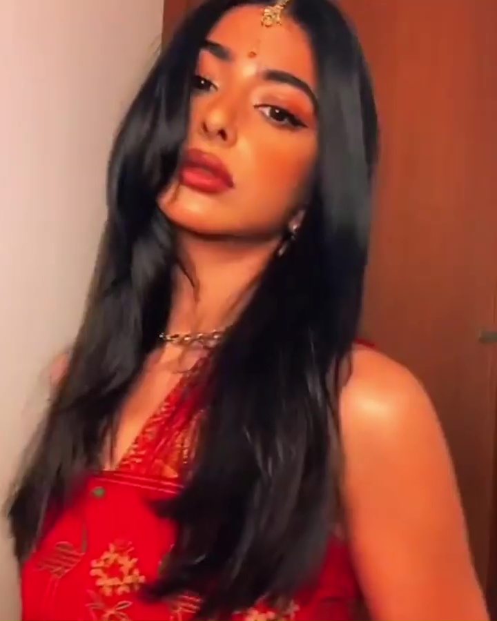 Iffat Marashi