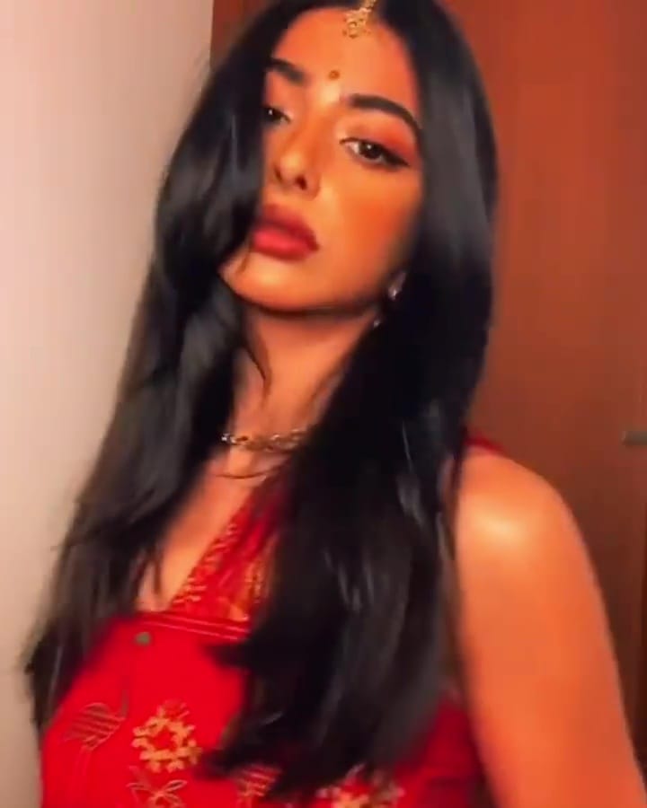 Iffat Marashi