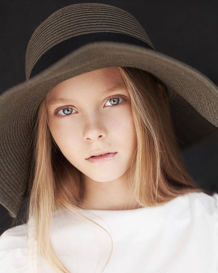 Kingdom models. Fashion kingdom scarlett. Kingdom models. Kingdom models. Captivating.