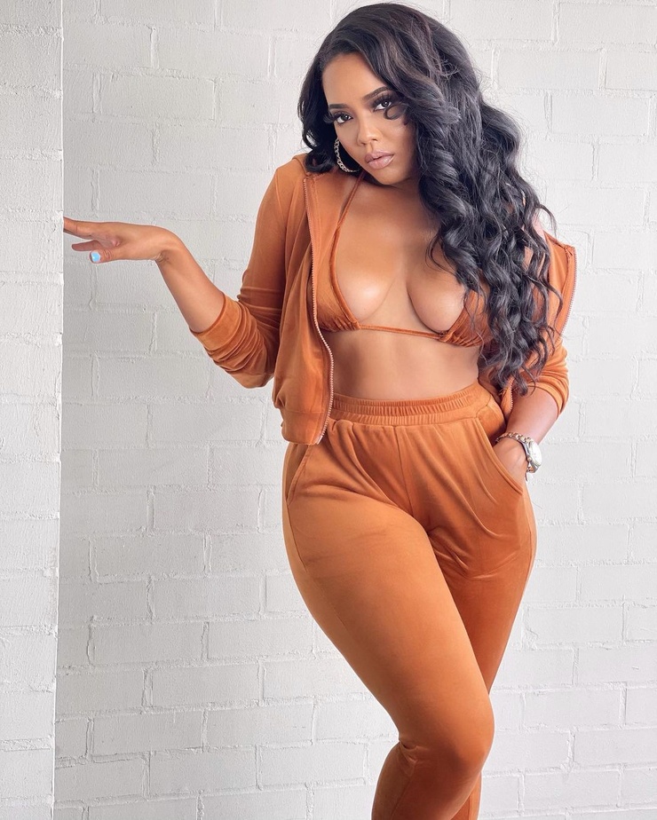 Angela Simmons