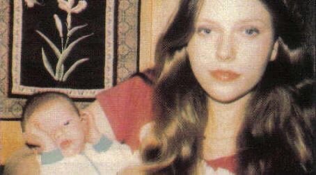 Bebe Buell