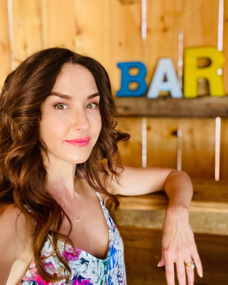 Erin Karpluk