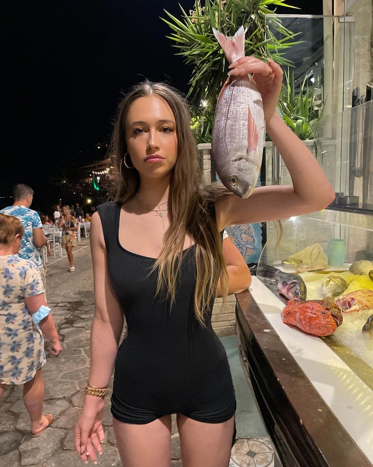 Elsie Hewitt Elsie Hewitt