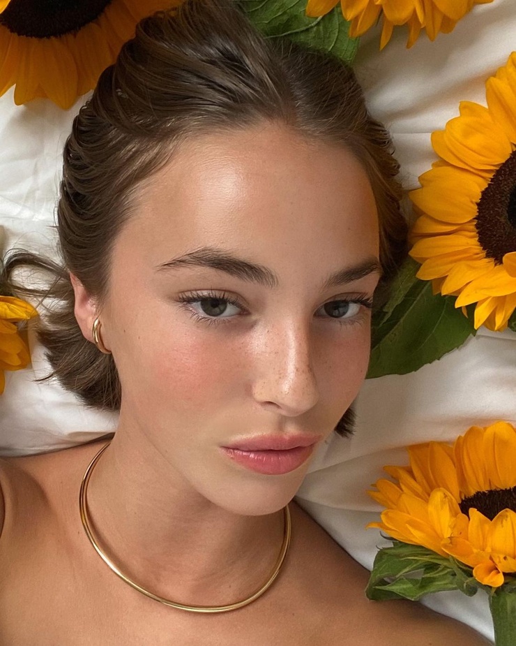 Amelie (model)