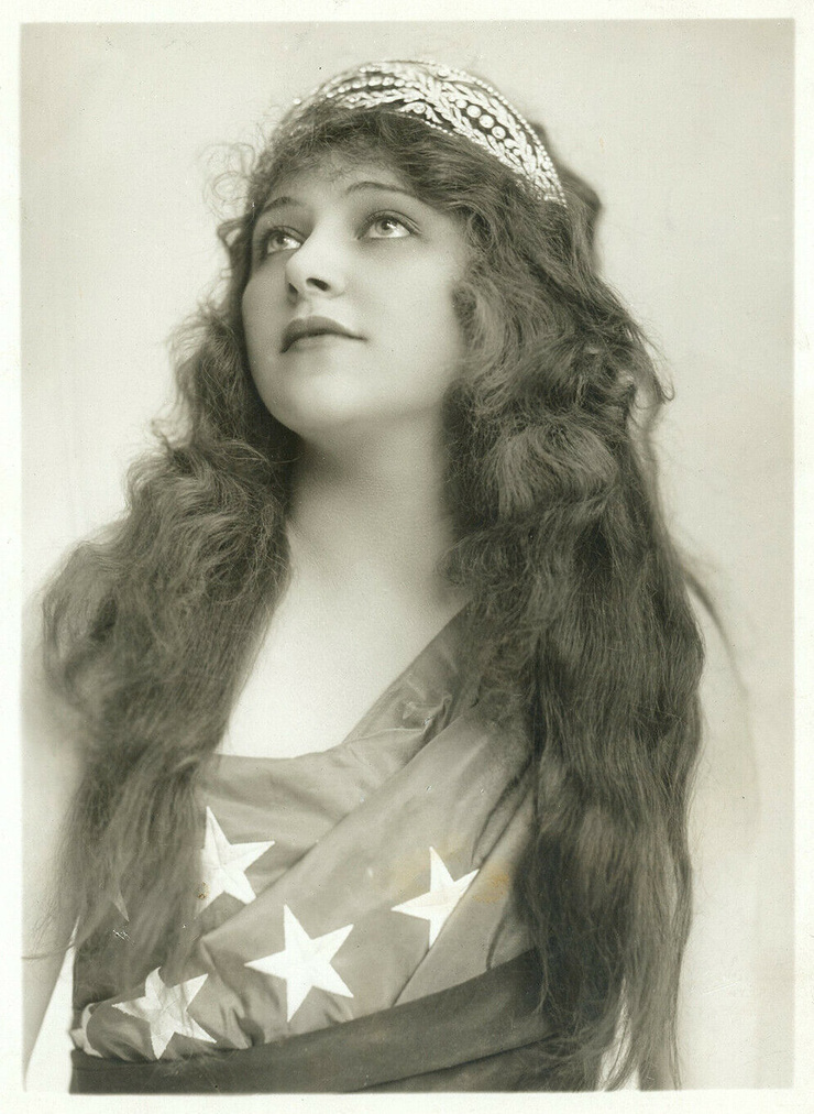 Muriel Ostriche