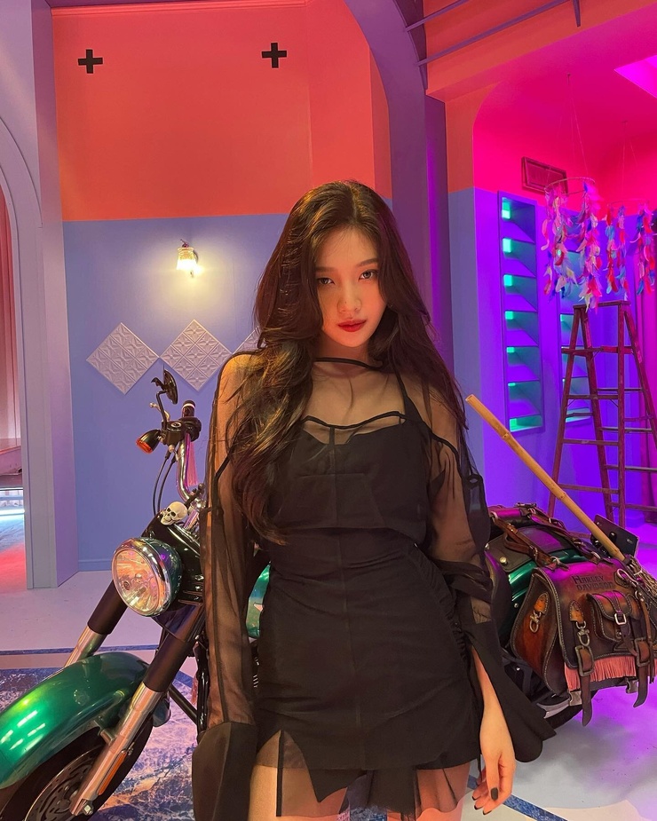 Joy (Park Soo Young)