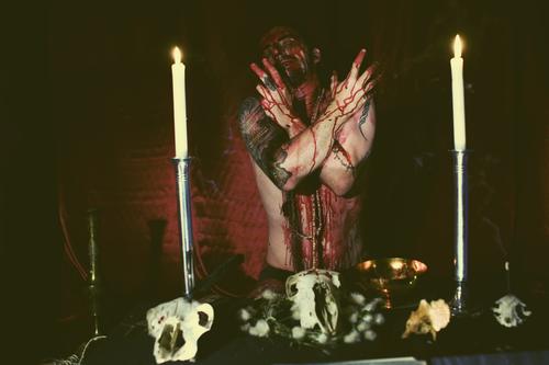 Hexvessel Hexvessel