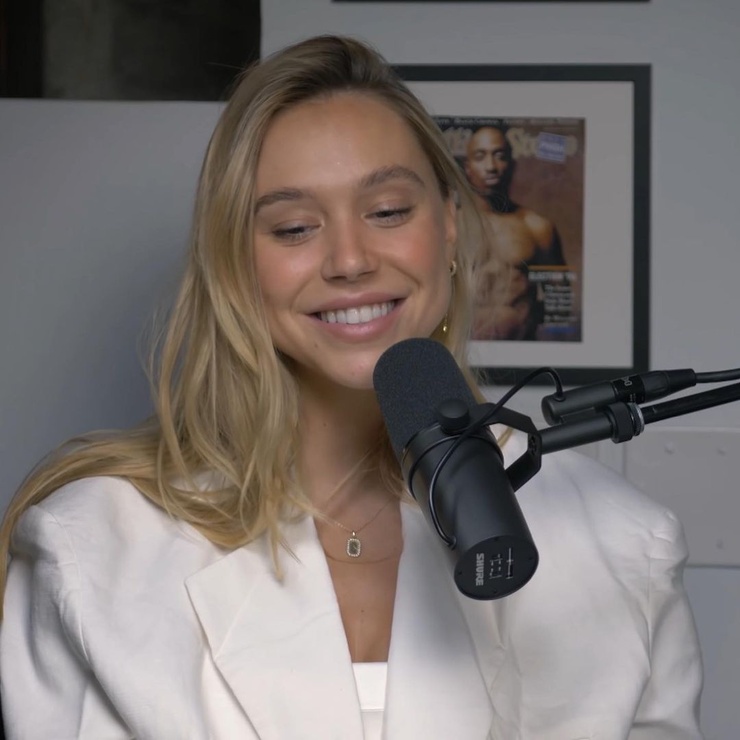 Alexis Ren Alexis Ren