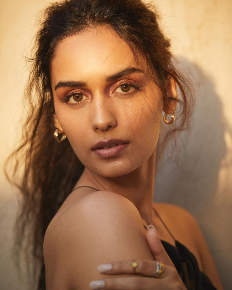 Manushi Chhillar Manushi Chhillar