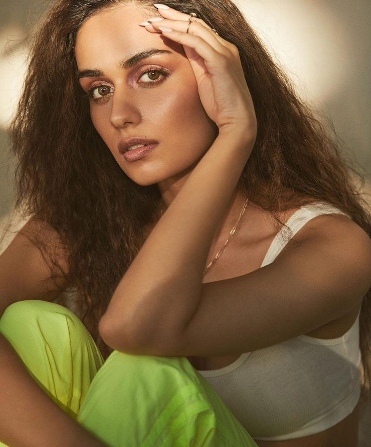 Manushi Chhillar Manushi Chhillar