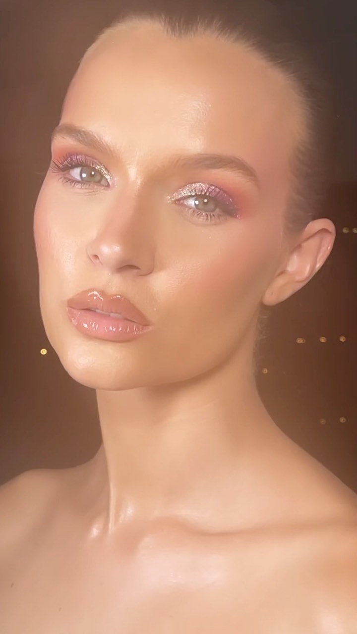 Josephine Skriver Josephine Skriver