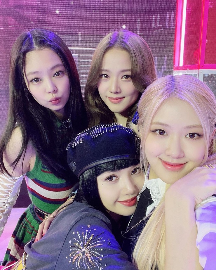 Black Pink