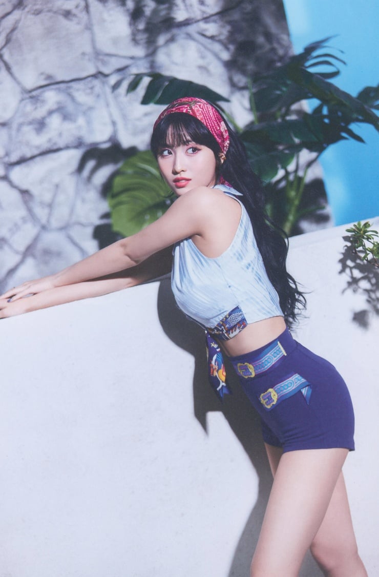 Hirai Momo