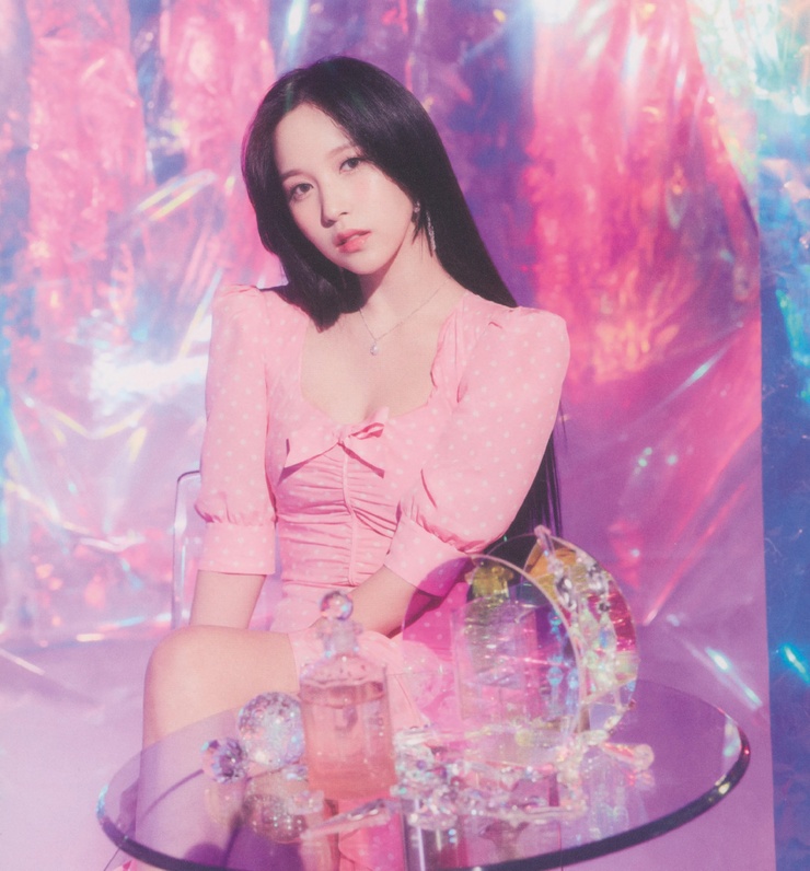 Myoui Mina