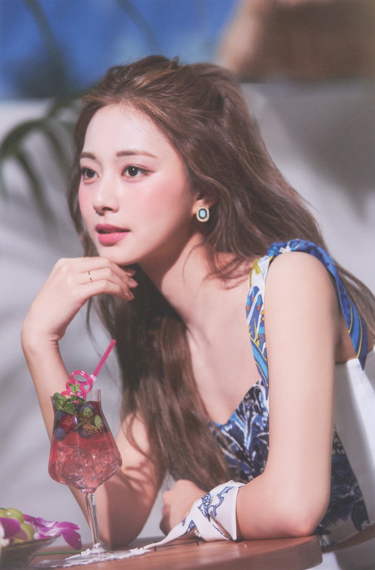 Chou Tzu-yu (Tzuyu)