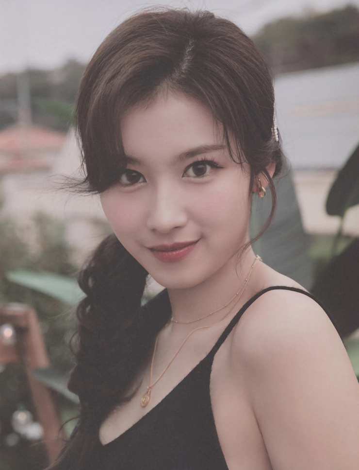 Minatozaki Sana