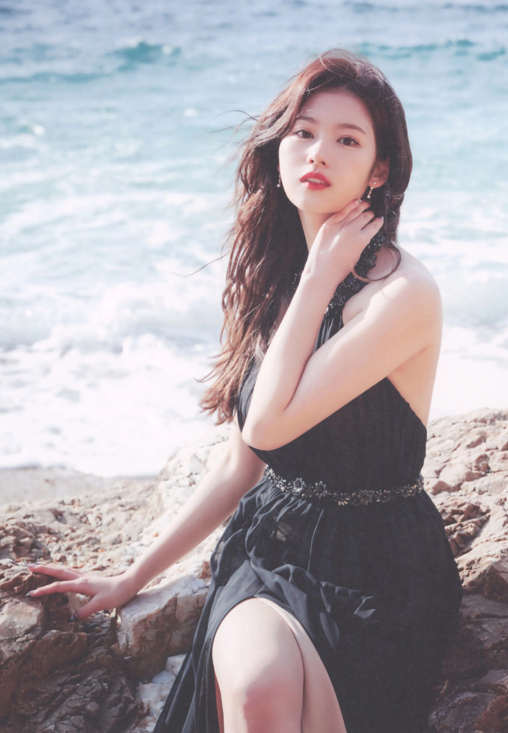 Minatozaki Sana Minatozaki Sana