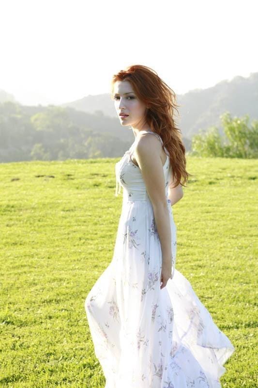 Picture of Elena Satine