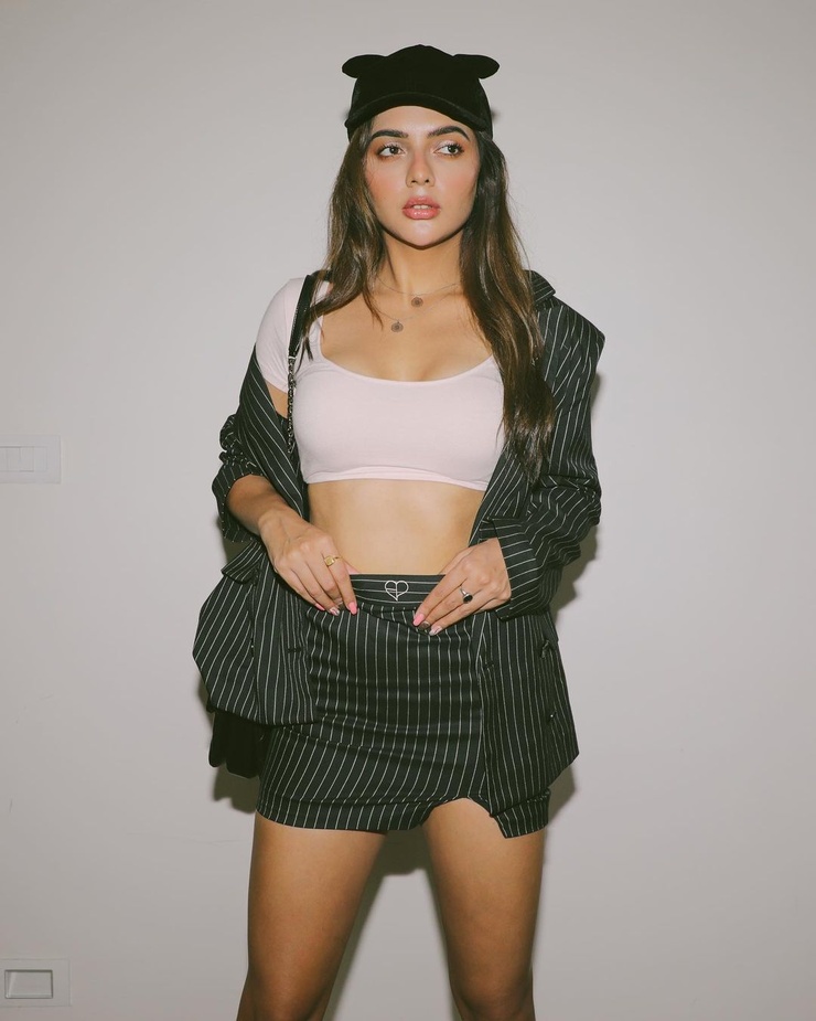 Ruhi Singh Ruhi Singh