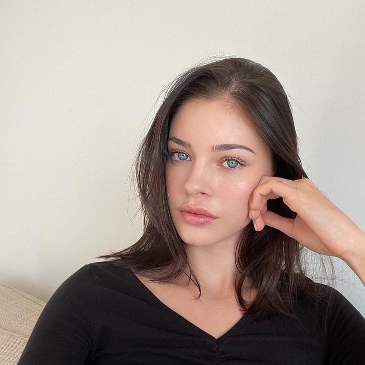 Clémence Lognonné Clémence Lognonné
