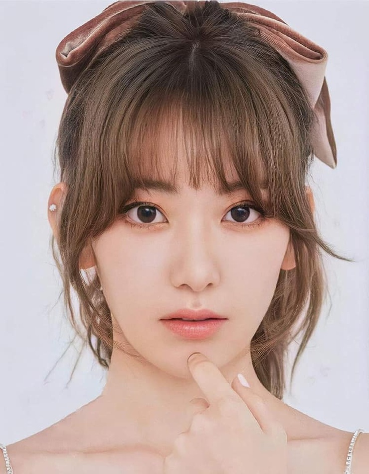 Sakura Miyawaki