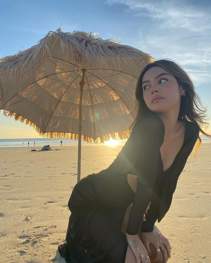 Lily Maymac