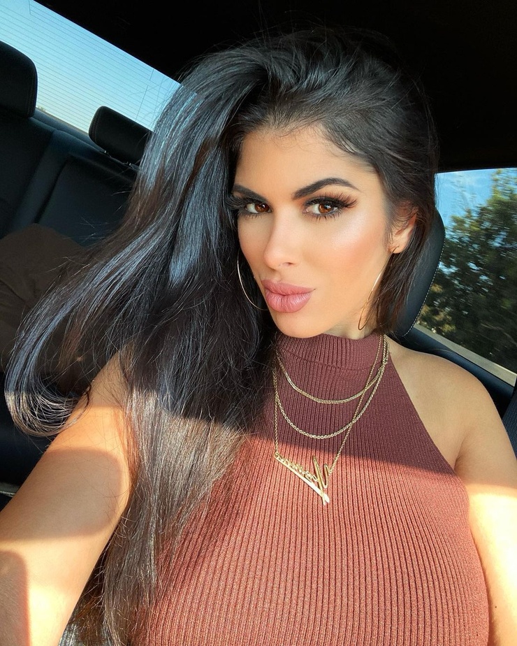 Yasmina Angele