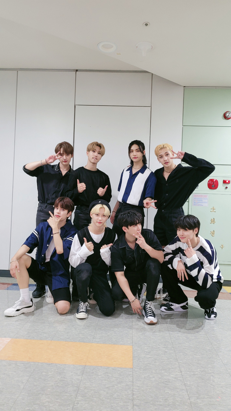 Stray Kids