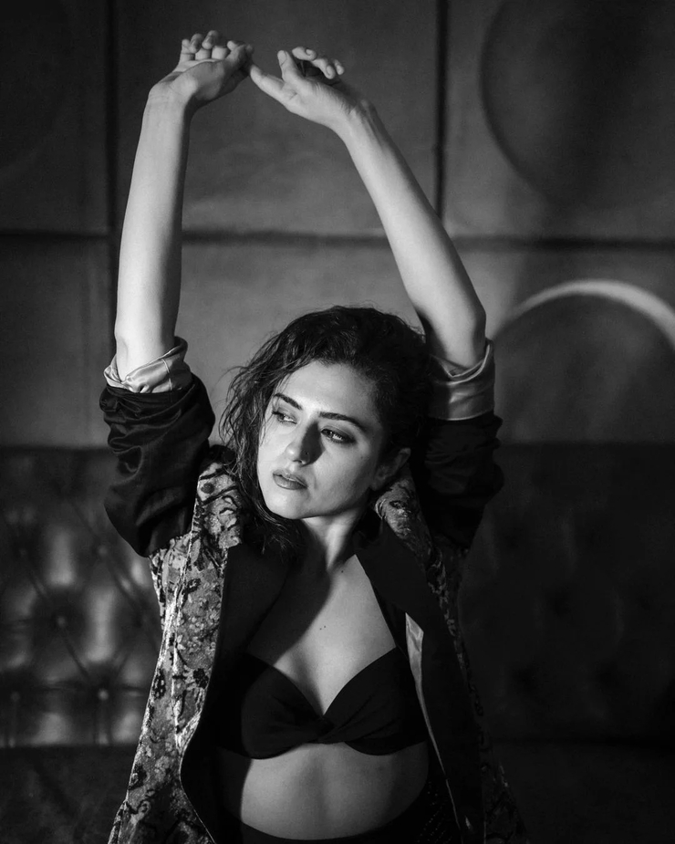 Riddhi Dogra