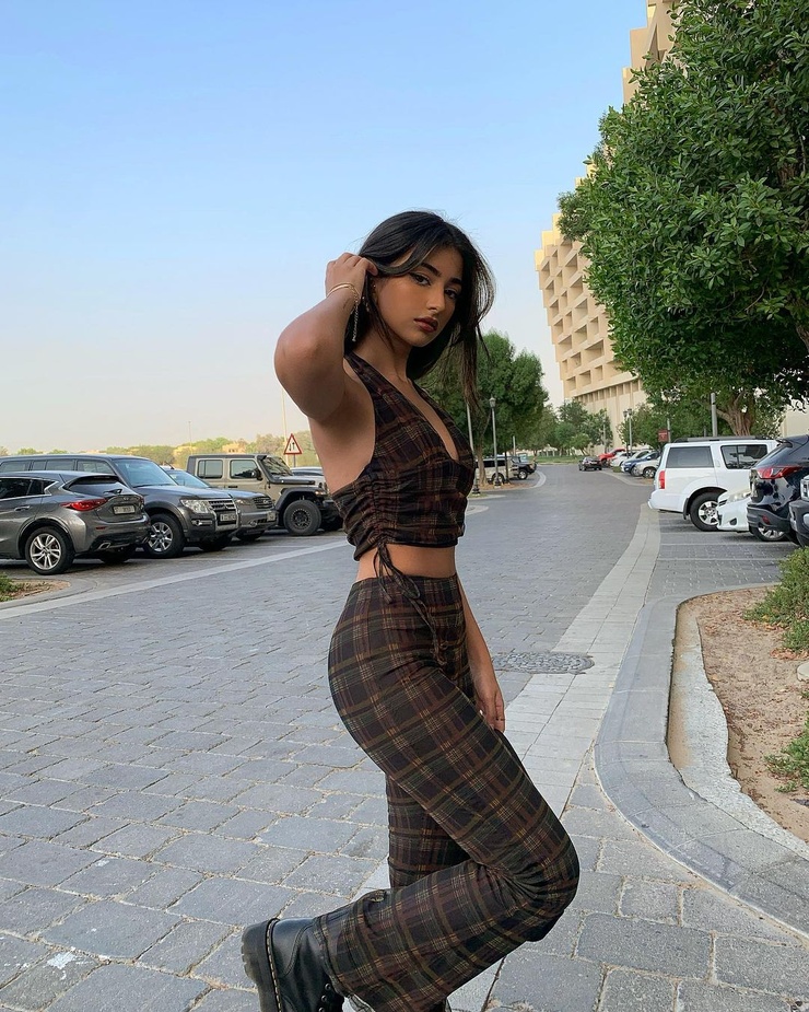 Iffat Marashi