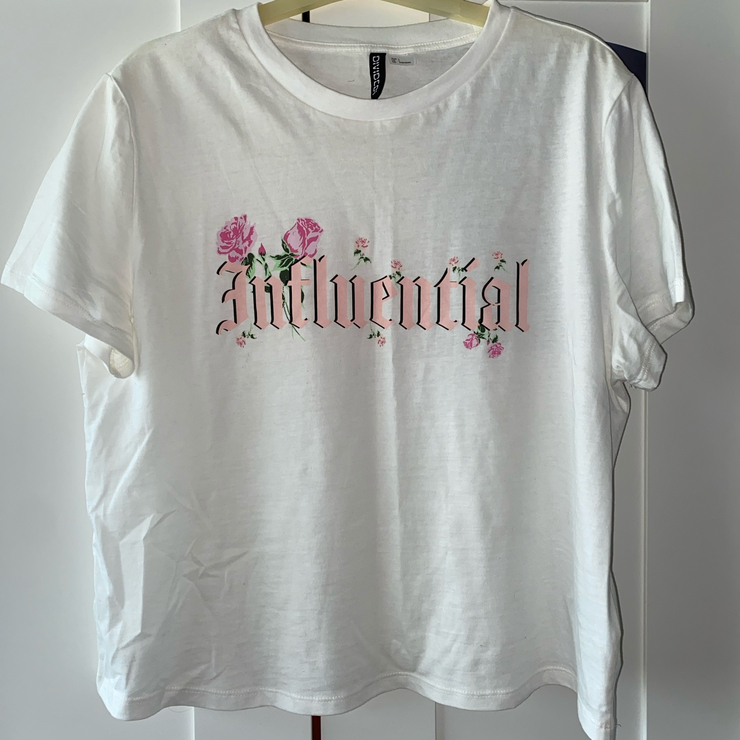 RESERVED H&M influential pink crop top 