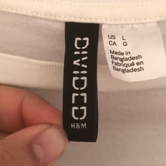 H&M cropped shirt that says influential size large