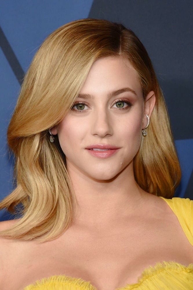 Lili Reinhart