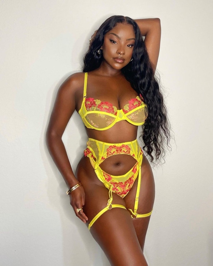 Savannah Perkins Savannah Perkins