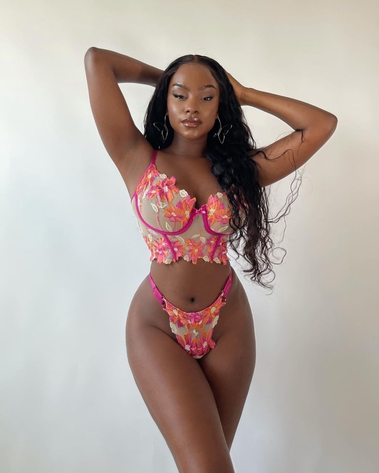Savannah Perkins Savannah Perkins