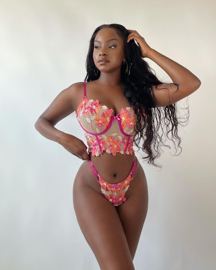 Savannah Perkins Savannah Perkins