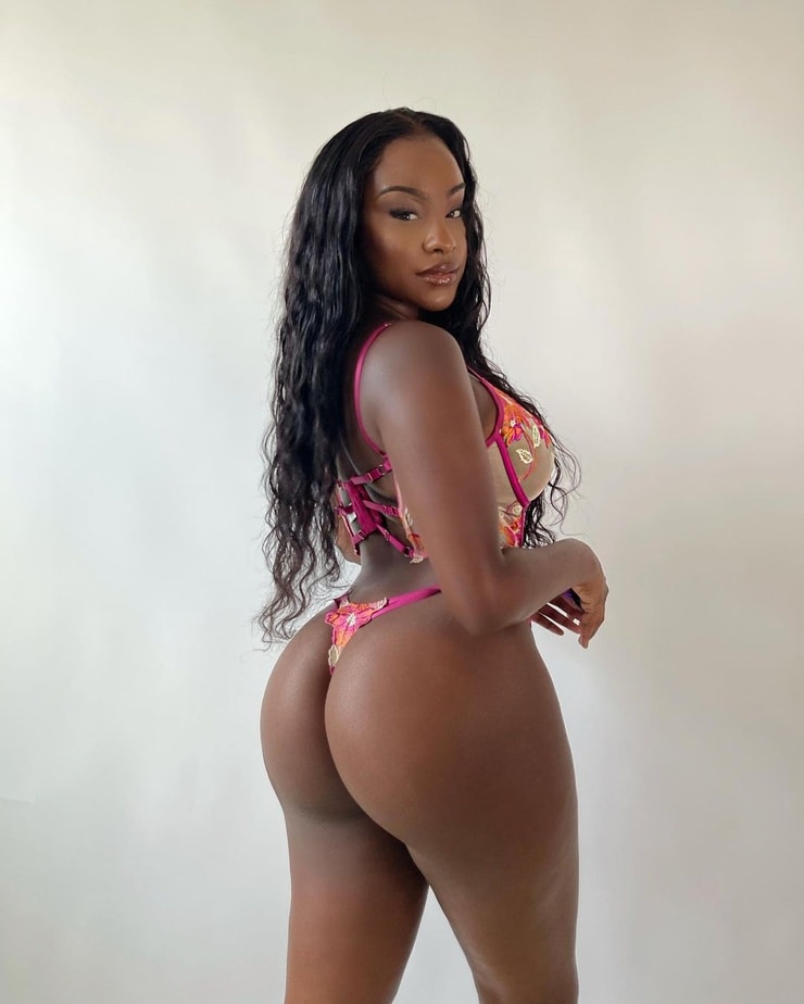 Savannah Perkins Savannah Perkins