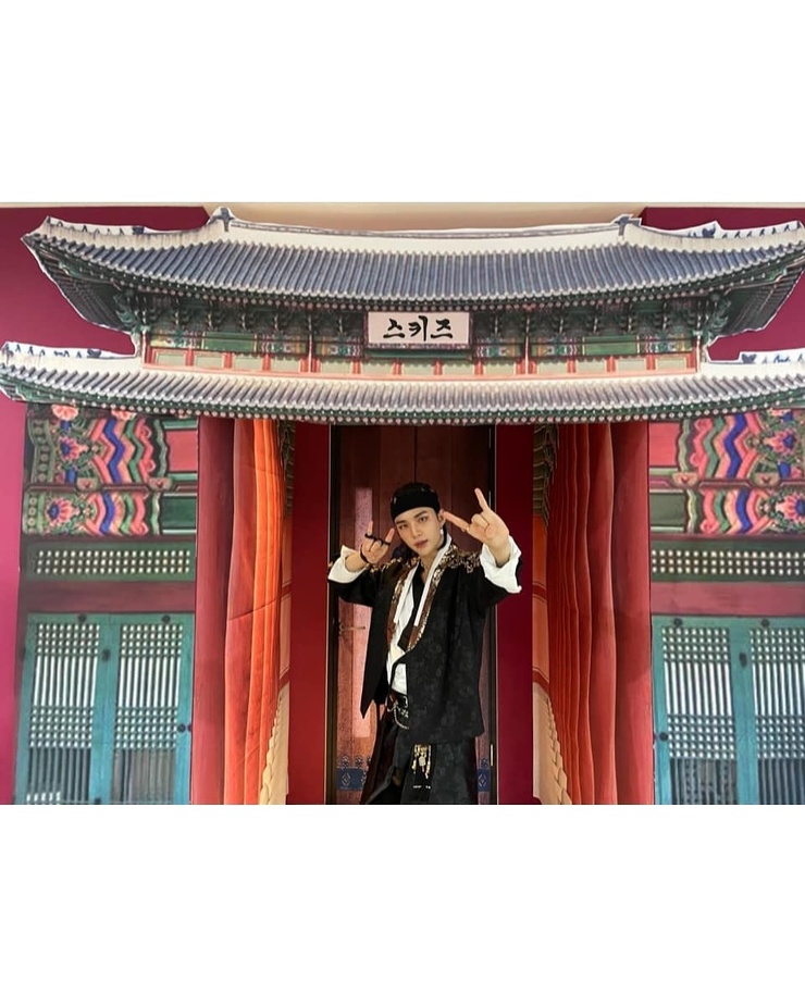 Hyun-Jin Hwang