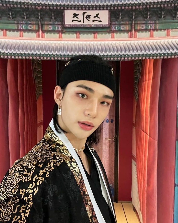 Hyun-Jin Hwang